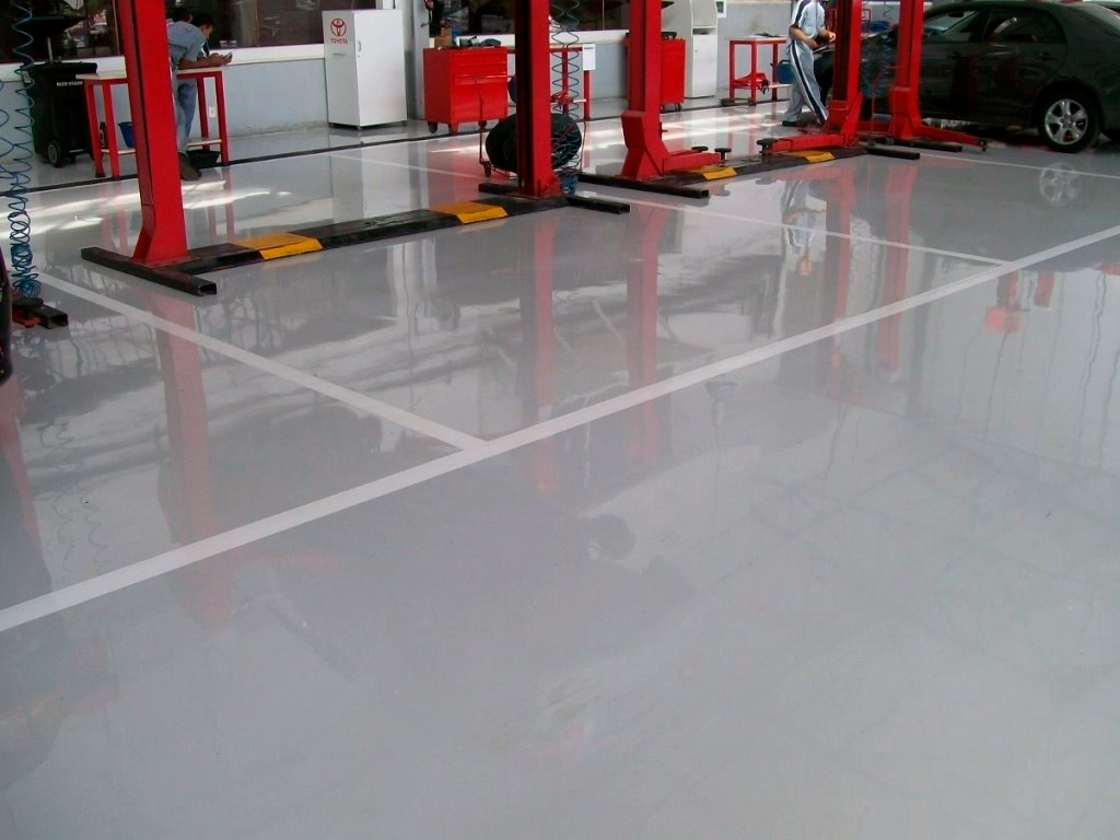 Piso de oficina com pintura ep�xi